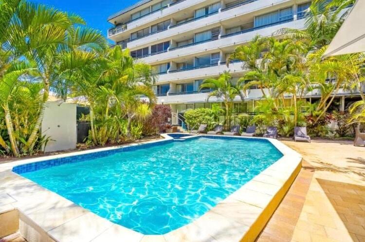 Blue Palms By The Beach Apartment Gold Coast Exterior photo