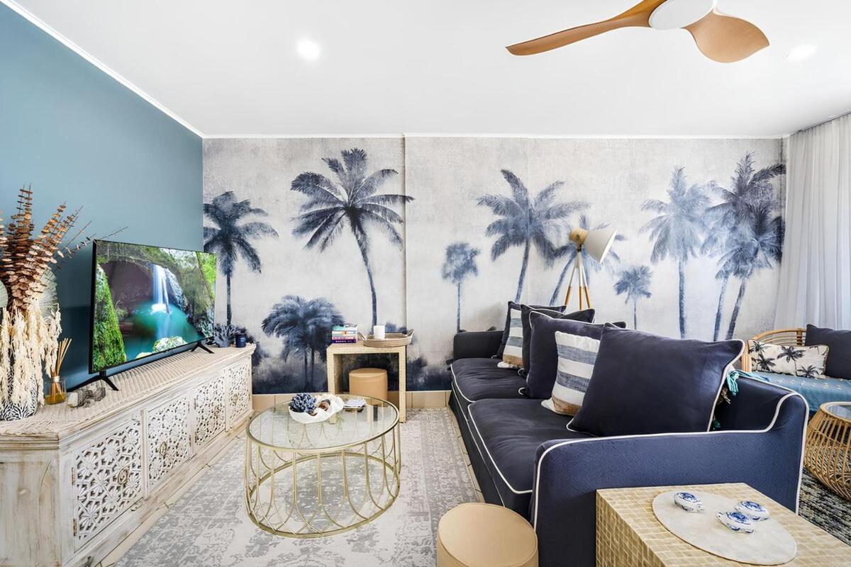 Blue Palms By The Beach Apartment Gold Coast Exterior photo